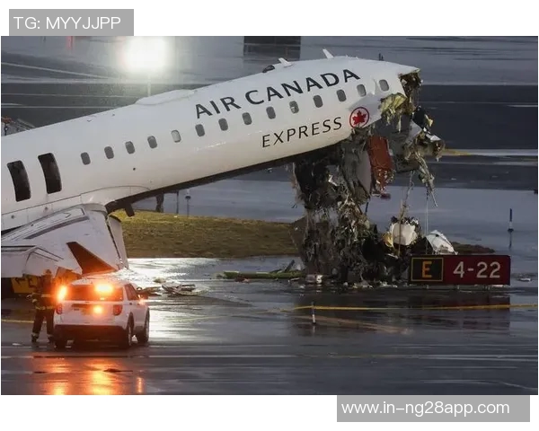 太阳报报道格伊飞机降落前突发状况紧急中止降落引发关注 太阳报报道格伊飞机降落前突发状况紧急中止降落引发关注